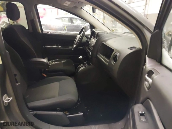 2012 Jeep Compass Latitude with VIN 1C4NJDEB8CD655864, listed as a IAAI auction lot 41250034 with 121,509 mi miles. Bid and sale history available at carsss.com. Image 5.