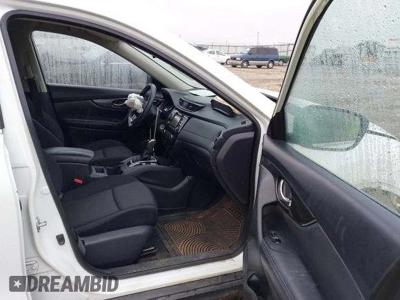 2017 Nissan Rogue SV with VIN KNMAT2MTXHP513920, listed as a IAAI auction lot 40800668 with 105,460 mi miles. Bid and sale history available at carsss.com. Image 5.