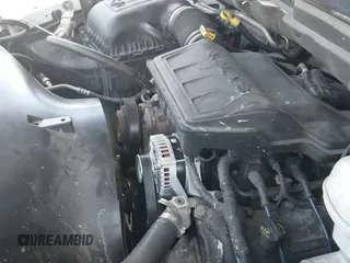 2013 Ram 1500 Tradesman z VIN 1C6RR6FP0DS509897, wystawiony jako IAAI lot #42531385 z przebiegiem 298 076 mil mil oraz . Historia ofert i sprzedaży dostępna na DreamBid. Obrazek 22.