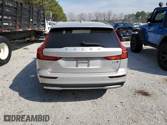 2025 Volvo V60 Cross Country Plus with VIN YV4L12WK6S2147393, listed as a Copart auction lot 48809165 with 0 mi miles and Salvage Title. Bid and sale history available at carsss.com. Image 6.