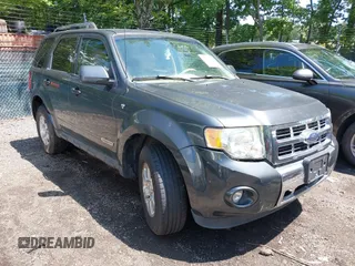 2008 Ford Escape Limited с VIN 1FMCU94148KD75278, выставлен на аукционе IAAI как лот 42562174 с пробегом 128 294 миль миль и . История ставок и продаж доступна на DreamBid. Изображение 1.