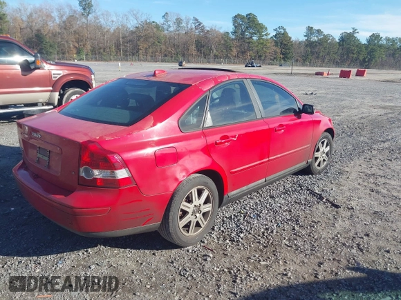 2006 Volvo S40 2.4L with VIN YV1MS382462185227, listed as a IAAI auction lot 41396349 with 198,245 mi miles. Bid and sale history available at carsss.com. Image 4.
