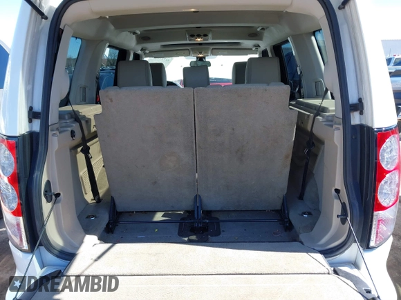 2013 Land Rover LR4 HSE with VIN SALAG2D49DA655646, listed as a IAAI auction lot 41727336 with 173,212 mi miles and . Bid and sale history available at DreamBid. Image 17.