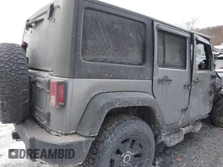 2014 Jeep Wrangler Unlimited Sport with VIN 1C4HJWDG1EL302087, listed as a IAAI auction lot 41420740 with 152,096 mi miles. Bid and sale history available at carsss.com. Image 21.