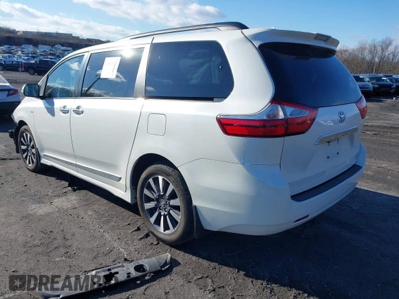 2019 Toyota Sienna XLE with VIN 5TDDZ3DC0KS220137, listed as a IAAI auction lot 41093022 with Not Provided miles and . Bid and sale history available at DreamBid. Image 3.
