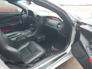 2001 Chevrolet Corvette z VIN 1G1YY32G715118809, wystawiony jako IAAI lot #41570974 z przebiegiem 118 819 mil mil oraz . Historia ofert i sprzedaży dostępna na DreamBid. Obrazek 5.