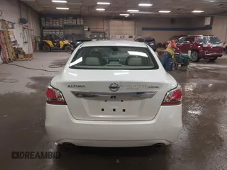 2015 Nissan Altima SL with VIN 1N4BL3AP3FC144071, listed as a IAAI auction lot 41526660 with 204,142 mi miles and . Bid and sale history available at carsss.com. Image 16.