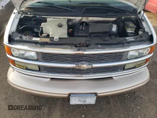 2002 Chevrolet Express with VIN 1GBFG15R721227867, listed as a Copart auction lot 78621624 with 165,856 mi miles and Clean Title. Bid and sale history available at carsss.com. Image 12.