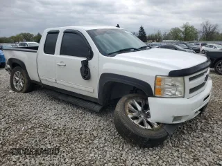 2010 Chevrolet Silverado 1500 LT with VIN 1GCSKSE35AZ190683, listed as a Copart auction lot 54016075 with 166,686 mi miles and Salvage Title. Bid and sale history available at DreamBid. Image 4.