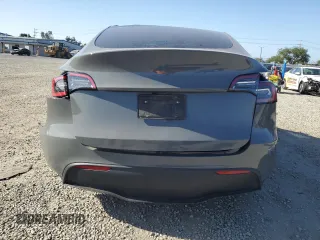 2024 Tesla Model Y Long Range with VIN 7SAYGDEE1RA245642, listed as a Copart auction lot 55490385 with Not provided miles and Salvage title. Bid and sale history available at DreamBid. Image 6.