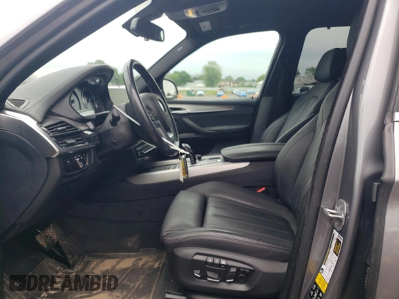 2017 BMW X5 xDrive50i with VIN 5UXKR6C30H0U13764, listed as a Copart auction lot 54575335 with 27,539 mi miles and Salvage title. Bid and sale history available at DreamBid. Image 7.