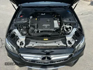 2018 Mercedes-Benz E-Class E 300 with VIN WDDZF4JB0JA452884, listed as a Copart auction lot 54899315 with 117,443 mi miles and Clean Title. Bid and sale history available at carsss.com. Image 8.