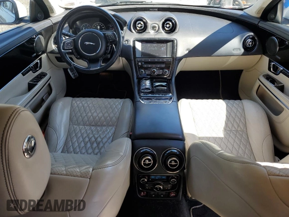2016 Jaguar XJ Portfolio with VIN SAJWA2G70G8W01136, listed as a Copart auction lot 50120455 with 92,224 mi miles and Salvage title. Bid and sale history available at DreamBid. Image 8.