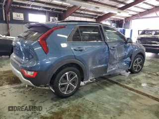 2024 Kia Niro EX Touring with VIN KNDCR3LE5R5138015, listed as a Copart auction lot 41830235 with 15,945 mi miles and Clean Title. Bid and sale history available at carsss.com. Image 3.