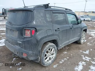 2016 Jeep Renegade Latitude with VIN ZACCJBBTXGPC51013, listed as a IAAI auction lot 41708394 with 150,512 mi miles. Bid and sale history available at carsss.com. Image 4.
