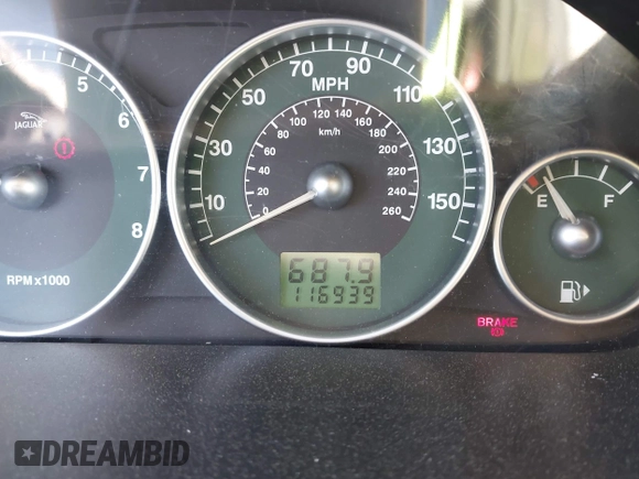 2003 Jaguar X-Type 2.5L Manual with VIN SAJEA51D33XC93300, listed as a IAAI auction lot 42048118 with 116,939 mi miles and . Bid and sale history available at DreamBid. Image 7.