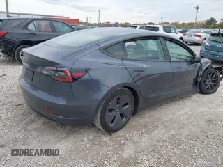 2023 Tesla Model 3 z VIN 5YJ3E1EA3PF699724, wystawiony jako IAAI lot #40654814 z przebiegiem Nie podano mil oraz . Historia ofert i sprzedaży dostępna na DreamBid. Obrazek 4.