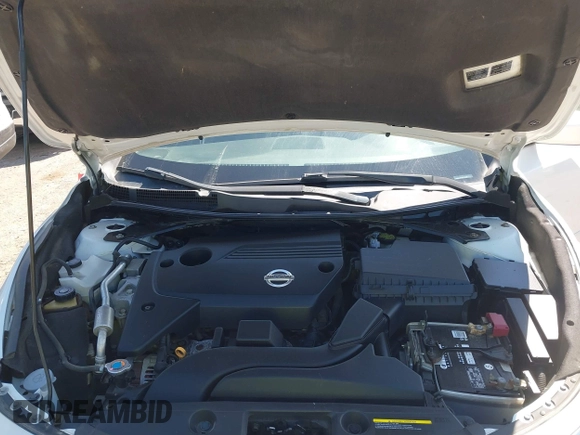 2014 Nissan Altima SV with VIN 1N4AL3AP7EC175558, listed as a IAAI auction lot 41903416 with 214,217 mi miles and . Bid and sale history available at carsss.com. Image 10.