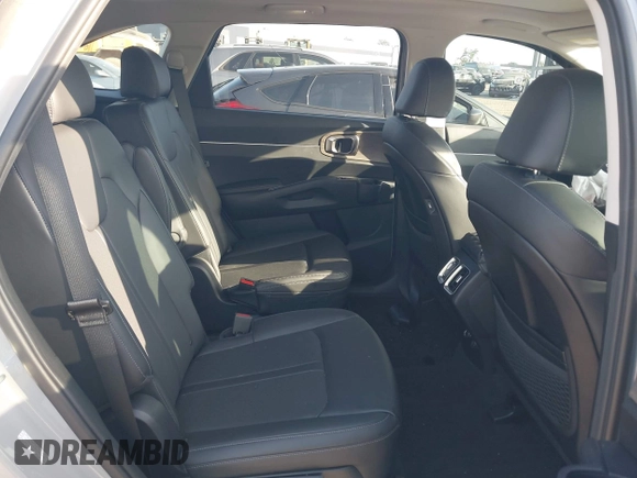 2023 Kia Sorento EX z VIN 5XYRH4LF9PG205862, wystawiony jako IAAI lot #42308924 z przebiegiem 19 433 mil mil oraz . Historia ofert i sprzedaży dostępna na DreamBid. Obrazek 8.