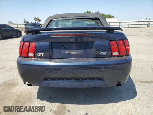 2002 Ford Mustang GT Deluxe z VIN 1FAFP45X22F101551, wystawiony jako Copart lot #55184645 z przebiegiem 137 971 mil mil oraz Szkoda całkowita • Salvage title. Historia ofert i sprzedaży dostępna na DreamBid. Obrazek 6.