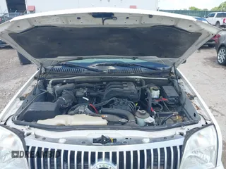 2007 Mercury Mountaineer z VIN 4M2EU47E87UJ21777, wystawiony jako IAAI lot #42206260 z przebiegiem 182 072 mil mil oraz . Historia ofert i sprzedaży dostępna na DreamBid. Obrazek 10.