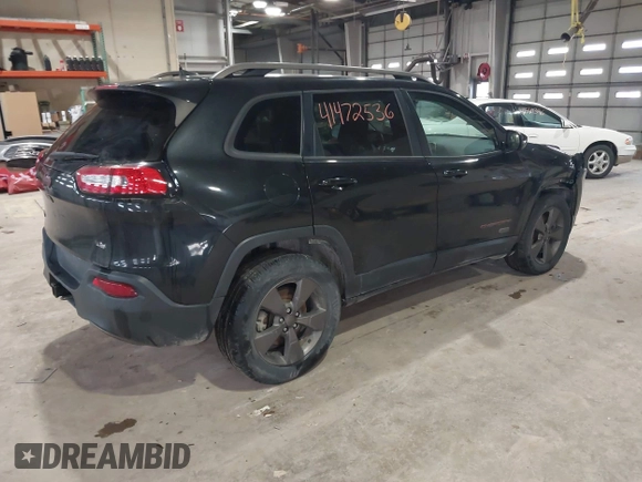 2016 Jeep Cherokee Latitude with VIN 1C4PJMCB5GW289738, listed as a IAAI auction lot 41472536 with 175,292 mi miles. Bid and sale history available at carsss.com. Image 4.