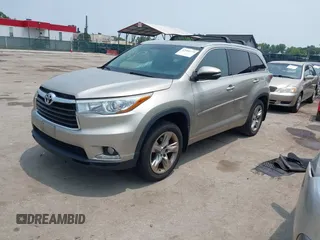 2015 Toyota Highlander Limited with VIN 5TDDKRFH0FS097834, listed as a IAAI auction lot 42401273 with 176,574 mi miles and . Bid and sale history available at DreamBid. Image 17.