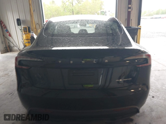 2025 Tesla Model 3 Long Range с VIN 5YJ3E1EB9SF915531, выставлен на аукционе IAAI как лот 42191805 с пробегом 3 333 миль миль и . История ставок и продаж доступна на DreamBid. Изображение 16.