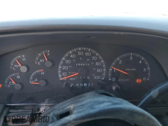 1997 Ford F-150 XL with VIN 1FTDX1866VKB08985, listed as a Copart auction lot 43708935 with 208,670 mi miles and Salvage title. Bid and sale history available at DreamBid. Image 9.