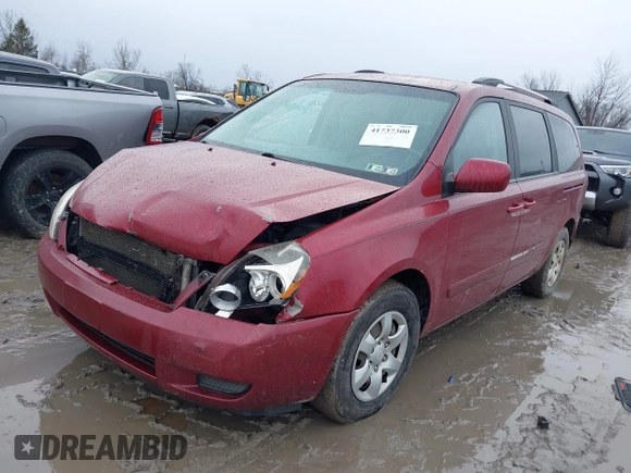 2009 Kia Sedona LX with VIN KNDMB233196282656, listed as a IAAI auction lot 41737300 with 95,971 mi miles. Bid and sale history available at carsss.com. Image 18.