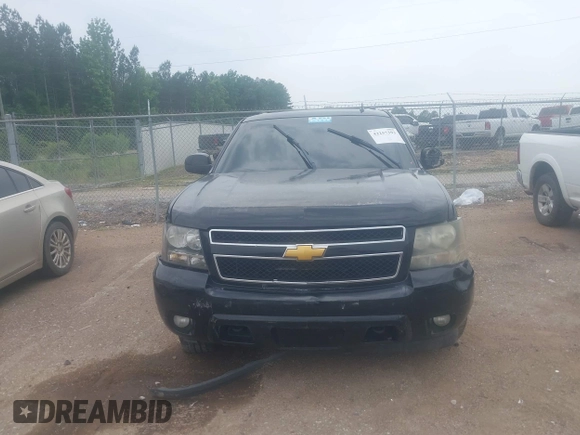 2007 Chevrolet Tahoe LT z VIN 1GNFK13097R132998, wystawiony jako IAAI lot #42257393 z przebiegiem 288 126 mil mil oraz . Historia ofert i sprzedaży dostępna na DreamBid. Obrazek 11.