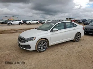 2024 Volkswagen Jetta SE с VIN 3VW7M7BU1RM100286, выставлен на аукционе Copart как лот 62954585 с пробегом 13 574 миль миль и Чистый • Clean title. История ставок и продаж доступна на DreamBid. Изображение 1.