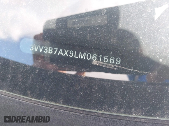 2020 Volkswagen Tiguan SE with VIN 3VV3B7AX9LM061569, listed as a IAAI auction lot 41902252 with 33,079 mi miles and . Bid and sale history available at DreamBid. Image 9.