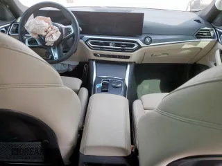 2023 BMW i4 eDrive40 z VIN WBY73AW08PFR19950, wystawiony jako Copart lot #48003365 z przebiegiem Nie podano mil oraz Szkody całkowita. Historia ofert i sprzedaży dostępna na DreamBid. Obrazek 8.
