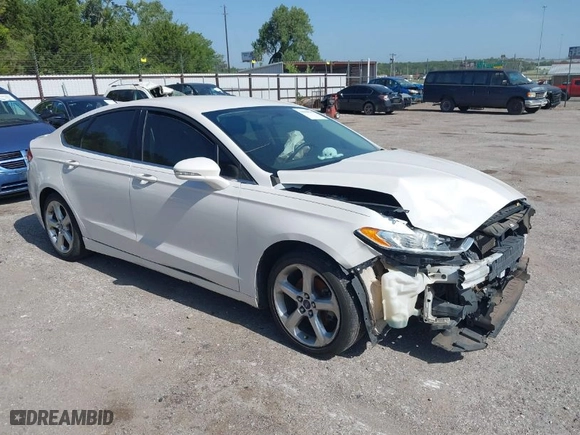 2016 Ford Fusion SE with VIN 3FA6P0H76GR288095, listed as a IAAI auction lot 39990945 with 144,763 mi miles. Bid and sale history available at carsss.com. Image 1.