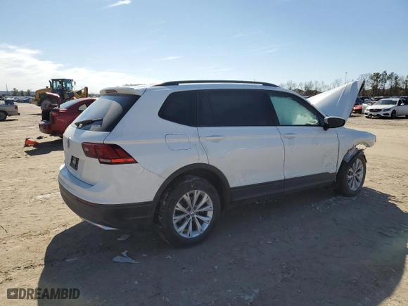 2019 Volkswagen Tiguan S with VIN 3VV1B7AX2KM009383, listed as a Copart auction lot 43583725 with 0 mi miles and Salvage Title. Bid and sale history available at carsss.com. Image 3.