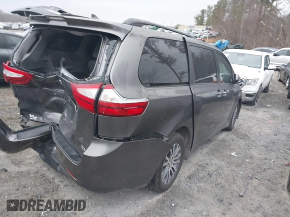 2019 Toyota Sienna XLE Auto Access Seat with VIN 5TDYZ3DC8KS982777, listed as a IAAI auction lot 41519696 with 109,708 mi miles. Bid and sale history available at carsss.com. Image 4.
