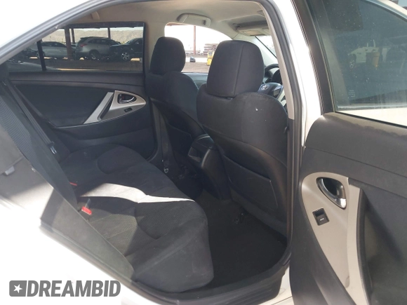 2011 Toyota Camry LE z VIN 4T1BF3EK7BU621018, wystawiony jako IAAI lot #42462962 z przebiegiem 286 932 mil mil oraz . Historia ofert i sprzedaży dostępna na DreamBid. Obrazek 8.