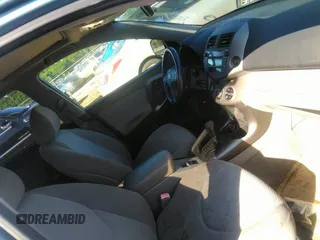 2007 Toyota RAV4 Limited с VIN JTMBD31VX76027755, выставлен на аукционе IAAI как лот 42528396 с пробегом 265 446 миль миль и . История ставок и продаж доступна на DreamBid. Изображение 5.