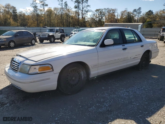 2000 Ford Crown Victoria LX with VIN 2FAFP74W0YX125595, listed as a Copart auction lot 84675434 with 151,438 mi miles and Salvage Title. Bid and sale history available at carsss.com. Image 1.