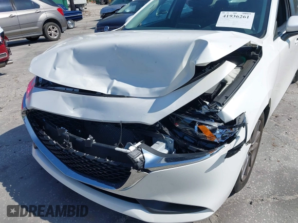 2021 Mazda 3 S z VIN 3MZBPAAL8MM254784, wystawiony jako IAAI lot #41936261 z przebiegiem 18 156 mil mil oraz . Historia ofert i sprzedaży dostępna na DreamBid. Obrazek 6.