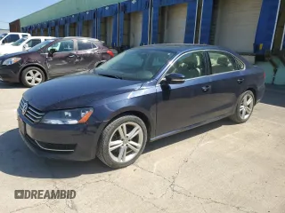 2014 Volkswagen Passat SE z VIN 1VWBT7A32EC048264, wystawiony jako Copart lot #53511665 z przebiegiem 170 842 mil mil oraz Tytuł czysty. Historia ofert i sprzedaży dostępna na DreamBid. Obrazek 1.