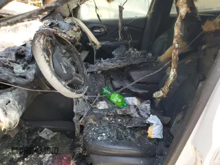 2017 Jeep Cherokee Limited z VIN 1C4PJMDB8HW511348, wystawiony jako Copart lot #60430415 z przebiegiem Nie podano mil oraz Nie do naprawy • Non repairable. Historia ofert i sprzedaży dostępna na DreamBid. Obrazek 7.