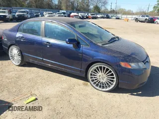 2008 Honda Civic LX z VIN 1HGFA16538L043243, wystawiony jako IAAI lot #41795030 z przebiegiem 225 639 mil mil oraz . Historia ofert i sprzedaży dostępna na DreamBid. Obrazek 1.