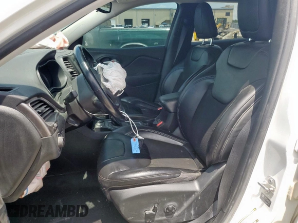 2021 Jeep Cherokee Latitude Plus with VIN 1C4PJLLB4MD116066, listed as a Copart auction lot 58583985 with 69,390 mi miles and Salvage title. Bid and sale history available at DreamBid. Image 7.