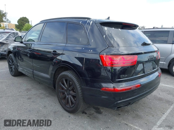 2018 Audi Q7 Premium Plus with VIN WA1LHAF71JD021489, listed as a IAAI auction lot 42233192 with 103,896 mi miles and . Bid and sale history available at DreamBid. Image 3.