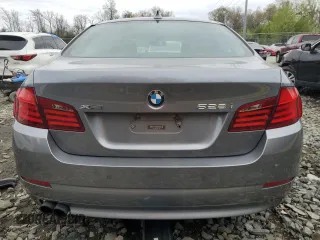 2013 BMW 5 Series 528i xDrive z VIN WBAXH5C55DD115085, wystawiony jako Copart lot #51381515 z przebiegiem 148 778 mil mil oraz Szkody całkowita. Historia ofert i sprzedaży dostępna na DreamBid. Obrazek 6.