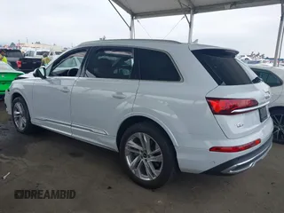 2022 Audi Q7 Premium Plus with VIN WA1LXBF75ND022305, listed as a IAAI auction lot 42169110 with 29,127 mi miles and . Bid and sale history available at DreamBid. Image 3.