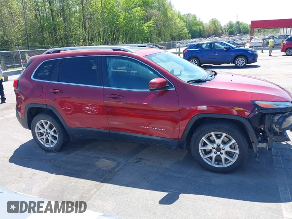2017 Jeep Cherokee Latitude with VIN 1C4PJLCB0HW661255, listed as a IAAI auction lot 41994925 with 150,655 mi miles and . Bid and sale history available at carsss.com. Image 14.