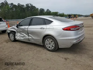 2019 Ford Fusion S with VIN 3FA6P0G70KR267348, listed as a Copart auction lot 50977645 with 83,507 mi miles and Salvage Title. Bid and sale history available at DreamBid. Image 2.